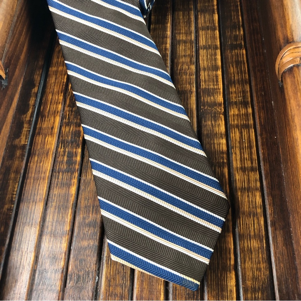 Par Excellence tie, Brown with navy, tan and cream